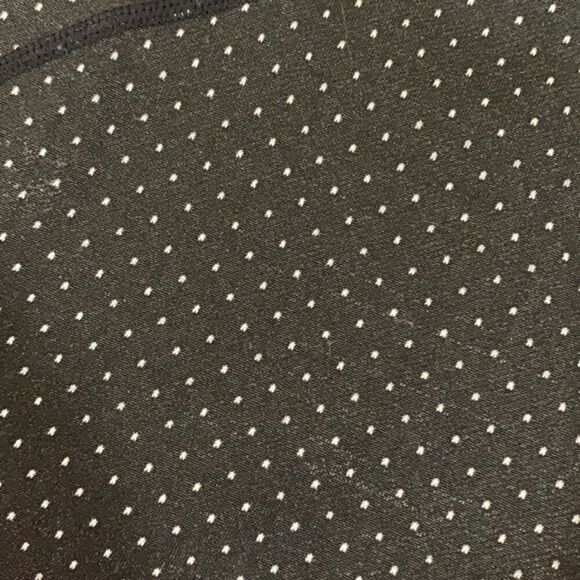 Sketchers Black & White Polkadot Cropped Leggings - Picture 5 of 7
